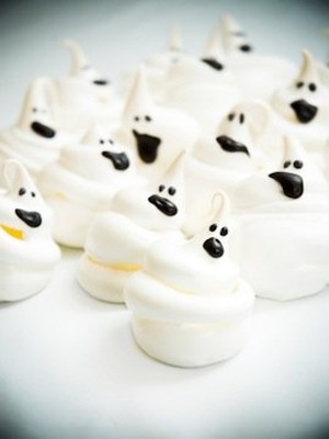 Halloween Ghost Meringue